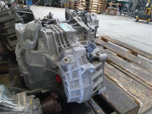 Load image into Gallery viewer, Transmission Volkswagen Tiguan 2013 - MM2059677
