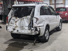 Load image into Gallery viewer, TRANSFER CASE RAV 4 RAV4 2001 01 02 03 04 05 Auto - NW441930
