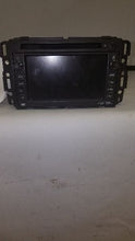 Load image into Gallery viewer, Radio Chevrolet Tahoe 2010 - MM2074301
