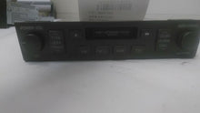 Load image into Gallery viewer, Radio  LEXUS LS400 1999 - MM2077830
