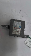 Load image into Gallery viewer, TRANSFER CASE CONTROL MODULE COMPUTER 4 Runner 2003-2009 - MM2080961
