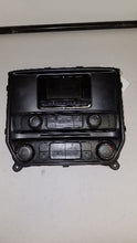 Load image into Gallery viewer, Radio  SILVERADO 1500 PICKUP 2015 - MM2087238
