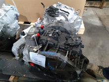 Load image into Gallery viewer, AUTOMATIC TRANSMISSION Beetle Jetta Passat 14 15 16 - MM2094129
