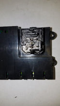 Load image into Gallery viewer, TEMPERATURE CONTROLS Ford F150 Pickup 04 05 06 07 08 - MM2100986
