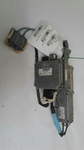 Load image into Gallery viewer, Inverter GMC Yukon 2012 - MM2113466
