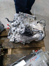 Load image into Gallery viewer, Transmission Hyundai Venue 2020 - MM2129182
