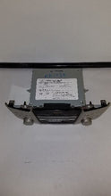 Load image into Gallery viewer, Radio Lexus RX330 2005 05 2006 06 AM FM CASSETTE 6 DISC CD - MM2141660
