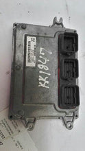 Load image into Gallery viewer, ECU ECM COMPUTER HONDA HR-V 2016 16 - MM2142388
