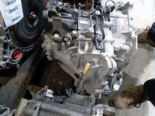 Load image into Gallery viewer, Transmission Kia Forte 2015 - MM2142448
