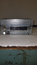 Load image into Gallery viewer, Radio  TOWN &amp; COUNTRY 2013 - MM2148041
