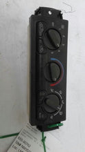 Load image into Gallery viewer, REAR TEMPERATURE CONTROLS Avalanche 1500 Avalanche 2500 Silverado 99-02 - MM2182515
