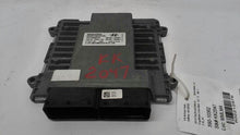 Load image into Gallery viewer, ECU ECM Computer Hyundai Santa Fe 2018 - MM2212876
