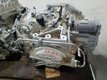 Load image into Gallery viewer, Transmission GMC Acadia 2017 - MM2213042
