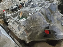 Load image into Gallery viewer, Transmission Kia Sorento 2017 - MM2214529
