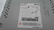 Load image into Gallery viewer, Radio Kia Sorento 2020 - MM2214821
