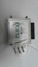 Load image into Gallery viewer, ECU ECM Computer Kia Sorento 2019 - MM2215931
