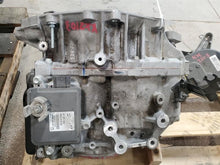 Load image into Gallery viewer, Transmission Cadillac XT5 2019 - MM2228081
