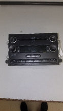 Load image into Gallery viewer, Radio  FORD F350SD PICKUP 2009 - MM2233047
