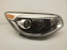 Load image into Gallery viewer, HEADLIGHT LAMP ASSEMBLY Kia Soul 2014 14 2015 15 2016 16 Right - MM2236346
