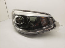 Load image into Gallery viewer, HEADLIGHT LAMP ASSEMBLY Kia Soul 2014 14 2015 15 2016 16 Right - MM2236346
