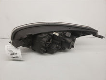Load image into Gallery viewer, HEADLIGHT LAMP ASSEMBLY Kia Soul 2014 14 2015 15 2016 16 Right - MM2236346

