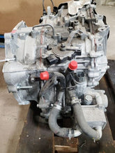 Load image into Gallery viewer, Transmission Kia Forte 2019 - MM2240614

