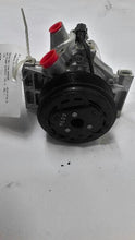 Load image into Gallery viewer, AC Compressor Nissan Versa 2021 - MM2248917
