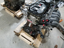 Load image into Gallery viewer, ENGINE Volkswagen Beetle Jetta Rabbit golf 05 06 07 08 09 10 11 2.5L - MM2253968
