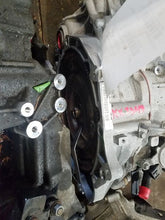 Load image into Gallery viewer, Transmission Kia Forte 2019 - MM2259854
