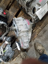 Load image into Gallery viewer, TRANSFER CASE Gl350 Gl450 Gl550 GL63 AMG GLE300 DCP GLE300d 14-19 - MM2276992
