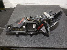Load image into Gallery viewer, HEADLIGHT LAMP ASSEMBLY Toyota Sienna 11 12 13 14 Right - MM2277906
