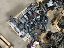 Load image into Gallery viewer, Engine Motor  KICKS 2018 - MM2282334
