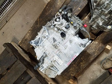 Load image into Gallery viewer, Transmission Kia Cadenza 2019 - MM2289383
