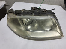 Load image into Gallery viewer, HEADLIGHT LAMP ASSEMBLY Volkswagen Passat 01 02 03 04 05 Right - MM2290425
