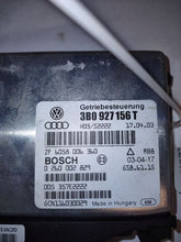 Load image into Gallery viewer, TRANSMISSION COMPUTER VW Passat 2002 02 2003 03 4.0L - MM2295543

