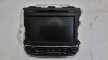 Load image into Gallery viewer, Radio Kia Sorento 2015 - MM2340911
