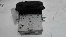 Load image into Gallery viewer, Radio Kia Sorento 2015 - MM2340911
