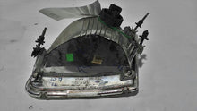 Load image into Gallery viewer, HEADLIGHT LAMP ASSEMBLY Expedition F150 Pickup F250 97-04 Right - MM2346623
