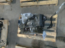 Load image into Gallery viewer, Transmission Chrysler Pacifica 2018 - MM2379154
