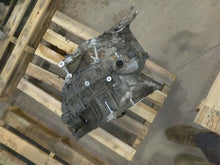 Load image into Gallery viewer, Transmission Kia Sorento 2012 - MM2380000
