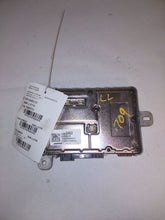Load image into Gallery viewer, Radio  SUBURBAN 1500 2020 - MM2389869
