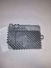 Load image into Gallery viewer, Radio  SUBURBAN 1500 2020 - MM2389869
