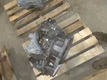 Load image into Gallery viewer, Transmission Mercedes-Benz 200 2016 - MM2398096
