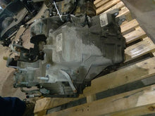 Load image into Gallery viewer, TRANSMISSION Explorer Explorer Sport Trac 2011 11 2012 12 4X4 - MM2410267

