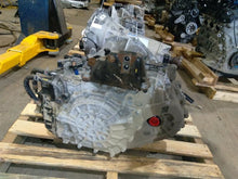 Load image into Gallery viewer, Transmission Hyundai Santa Fe 2018 - MM2414611
