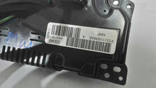 Load image into Gallery viewer, TEMPERATURE CONTROLS 300 300C Charger Magnum 2006 06 2007 07 - MM2423368
