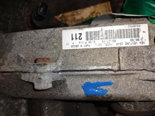 Load image into Gallery viewer, TRANSFER CASE Jeep TJ Wrangler 1997 97 1998 98 1999 99 - MM2462827
