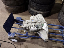 Load image into Gallery viewer, Transfer Case GMC Yukon 2018 - MM2464450
