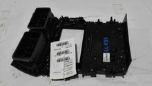 Load image into Gallery viewer, Radio Ford Explorer 2016 - MM2466951
