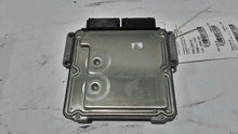 Load image into Gallery viewer, ECU ECM Computer Ford Explorer 2016 - MM2466963
